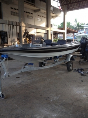เรือแบสเรนเจอร์ 15.8 ฟุต ขายเรือเปล่า 125000 เรือแบสเรนเจอร์ 15.8 ฟุต ขายเรือเปล่า 125000