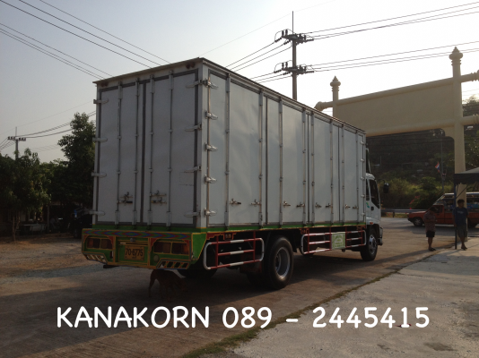 ขาย ISUZU DECA FTR 200 แรง รถปี 2546 รถ 6 ล้อตู้ประตู 10 บานไม่มีเสากลาง