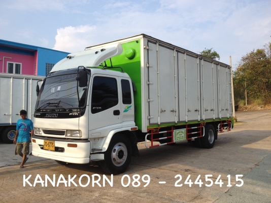 ขาย ISUZU DECA FTR 200 แรง รถปี 2546 รถ 6 ล้อตู้ประตู 10 บานไม่มีเสากลาง