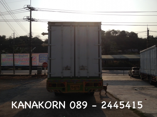 ขาย ISUZU DECA FTR 200 แรง รถปี 2546 รถ 6 ล้อตู้ประตู 10 บานไม่มีเสากลาง