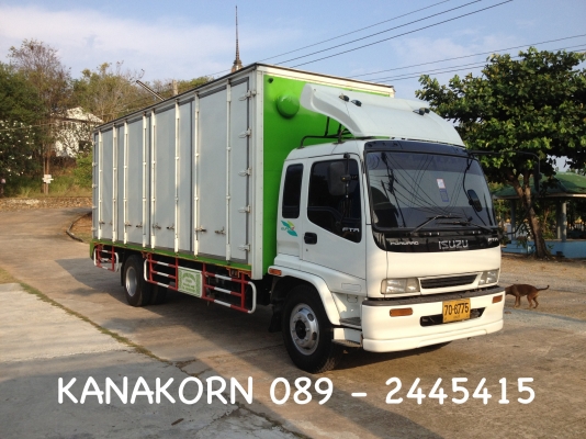 ขาย ISUZU DECA FTR 200 แรง รถปี 2546 รถ 6 ล้อตู้ประตู 10 บานไม่มีเสากลาง