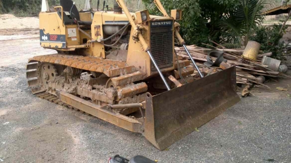 ขายแทรคเตอร์รถเก่านอก รุ่น D20P-6 ตีนเป็ด ราคา 230,000 บาท เจ้าของขายเอง ขายแทรคเตอร์รถเก่านอก รุ่น D20P-6 ตีนเป็ด ราคา 230,000 บาท เจ้าของขายเอง