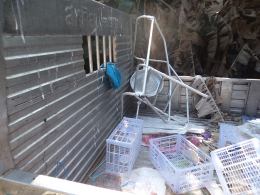 ขายกะบะรถ6ล้อสแตนเลสทั้งลูกของอีซูซุNKR สภาพสวยๆๆๆไม่มีผุไม่มีสนิม