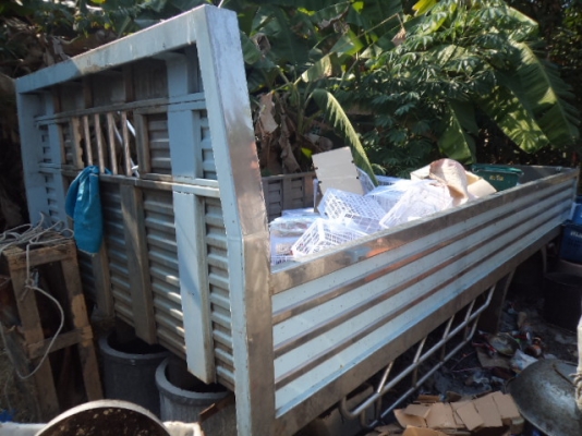 ขายกะบะรถ6ล้อสแตนเลสทั้งลูกของอีซูซุNKR สภาพสวยๆๆๆไม่มีผุไม่มีสนิม