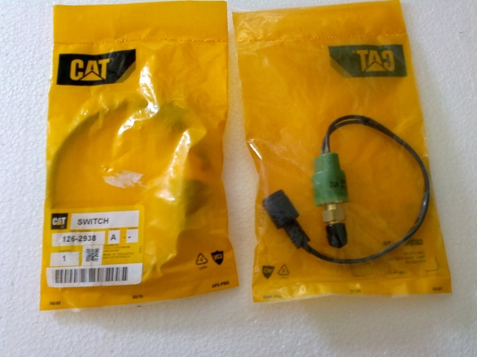 อะไหล่รถขุดKOMATSU,CAT320,KOBELCO,HITACHI,อื่นๆอีกมากมาย คลิกชื่่อใต้ล่างดูสินค้านับร้อยรายการ