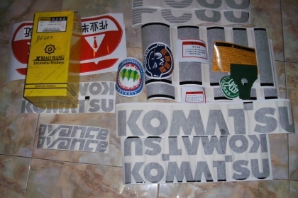 อะไหล่รถขุดKOMATSU,CAT320,KOBELCO,HITACHI,อื่นๆอีกมากมาย คลิกชื่่อใต้ล่างดูสินค้านับร้อยรายการ