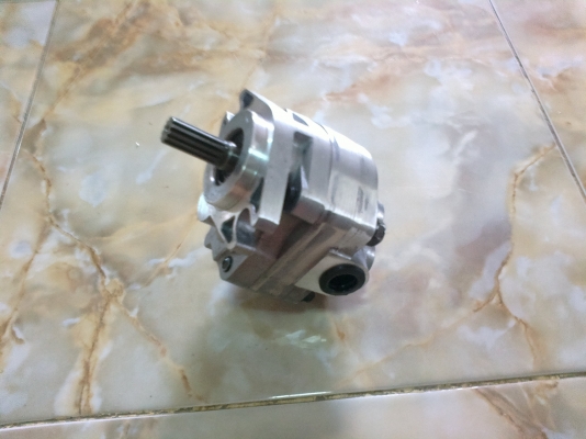 อะไหล่รถขุดKOMATSU,CAT320,KOBELCO,HITACHI,อื่นๆอีกมากมาย คลิกชื่่อใต้ล่างดูสินค้านับร้อยรายการ