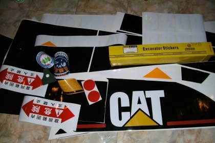 อะไหล่รถขุดKOMATSU,CAT320,KOBELCO,HITACHI,อื่นๆอีกมากมาย คลิกชื่่อใต้ล่างดูสินค้านับร้อยรายการ