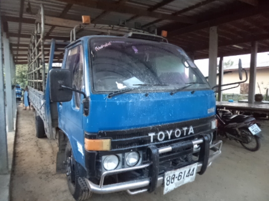 ขายรถโตโยต้า6ล้อBU87เครื่องอีซูซุ110แรง ขายไปวัดศรีสุวันนาราช จ.สุรินร์แล้วคับ ขอบคุณคับ