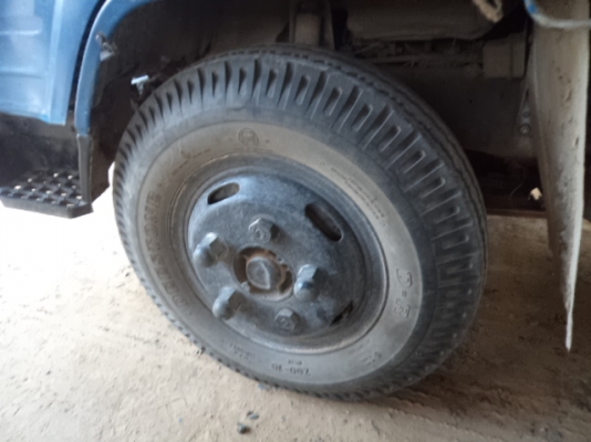 ขายรถโตโยต้า6ล้อBU87เครื่องอีซูซุ110แรง ขายไปวัดศรีสุวันนาราช จ.สุรินร์แล้วคับ ขอบคุณคับ