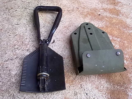 ขายพลั่วสนาม (แบบพับได้)