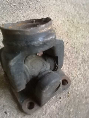 ขายยอยกากบาทเพลากลาง นิสสัน ซาฟารี