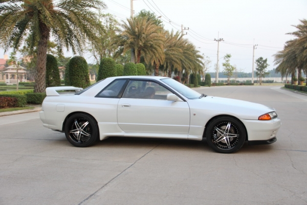 ฝากด้วยคับ ล้อขอบ18" ของใหม่ 5/120 กว้าง7.5 ออฟ 40 ราคาโดนใจ