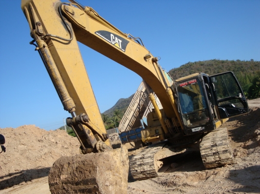CAT 320C