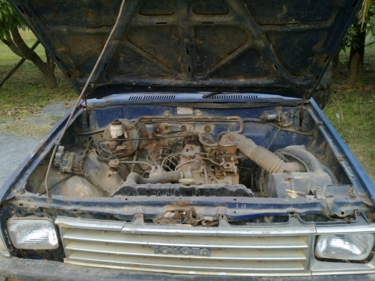 ขาย เหมาอะไหล่รถยนต์มือสอง รถกระบะ 7 คัน พร้อมทะเบียนชุดโอน toyota LN 56 มี 2 คัน