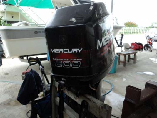 ขายด่วนเครื่อง Mercury 200Hp ท่อนหางสั้น