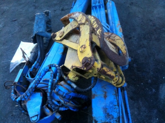 เฮี๊ยบ คีบไม้ ปากคีบหมุนได้