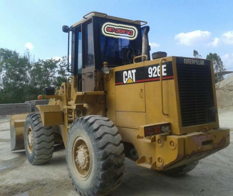 ขาย รถตักล้อยาง CAT 926E ซื้อจากบริษัทเมโทรฯ