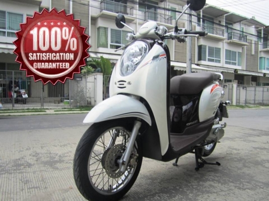 8 เดือน..Scoopy-I ตัว Top Prestige ขาว-ม่วง ราคาคุ้มเว่อร์  บาท  พร้อมชุดโอน