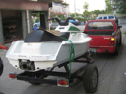 .ขาย เรือเจ็ทสกี ยี่ห้อ Yamaha 650 ปลาโอ (มีเกียร์ถอยหลัง) พร้อมเทเลอร์สภาพพร้อมใช้งาน ราคา 45,000