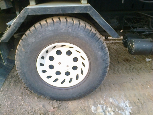 6ล้อดั้มFTR32F 195แรง ยาง9 ดั้ม3.8ม. รถบ้าน รถสวย ในก็สวย ไม่เคยชน