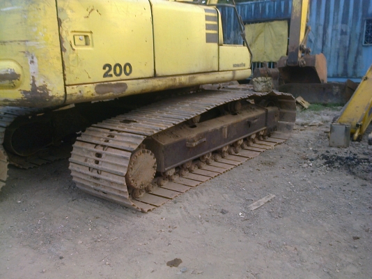 แบคโฮPC200-6 ซีเรียลสูง 9xxxx เล่มพร้อม(มี2คัน)