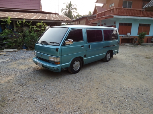 ขายครับ รถตู้ Toyota สภาพดี เครื่อง 2L  เอกสารพร้อมโอน