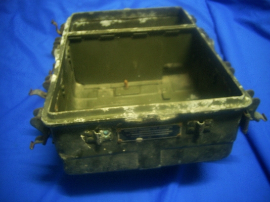 กล่องทหาร USA  เนื้อเป็นอลูมิเนียม สวยแบบที่เห็น
