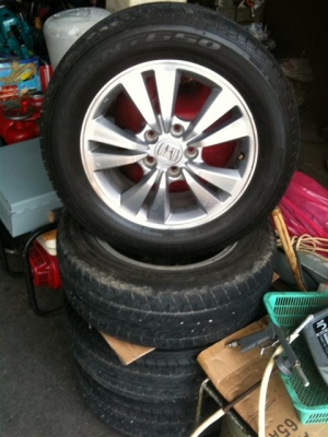 ขายแม๊กพร้อมยาง HONDA เดิมสวยยางอใช้ได้อีกหลายปี