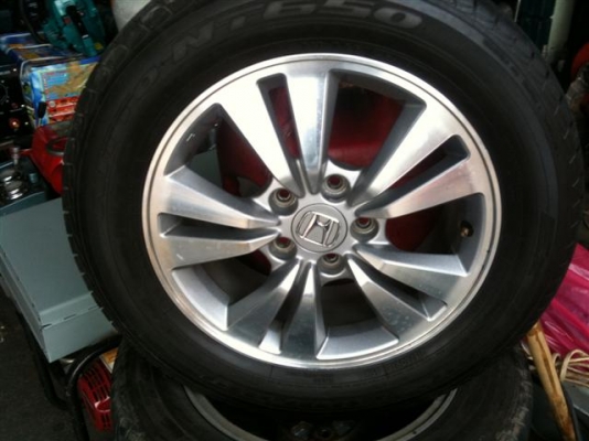 ขายแม๊กพร้อมยาง HONDA เดิมสวยยางอใช้ได้อีกหลายปี
