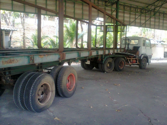 ขายหัวลากHINO 3ใบปัด พร้อมหางลาก12เมตร สภาพพร้อมใช้ ติดต่อได้ที่คุณ อ๊อฟ พิจิตร 086-737-9991