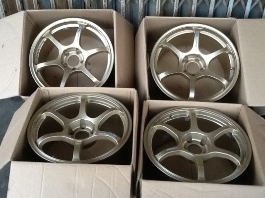 ขายแม็ก RG2 ขอบ18 5รู114 หน้า8.5 หลัง9.5