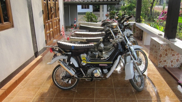 ชียกคอกหาแลกกะบะตอนเดียวครับ...สนใจแลกคันไหนหรือเหมารวมแลกยกคอกราคาสมน้ำสมเนื้อลองว่ามาเลยครับ....สนใจติดต่อ080-1696651... ลดกระหน่ำซัมเมอรืเซล ชี102งานตีเหล็กทั้งคันเครื่องดรีม100ตัวใหม่มีเล่มทะเบียน+ป้ายทะเบียนสภาพพร้อมใช้งานลดๆๆๆเหลือ22000ถุกไปเลยครับ