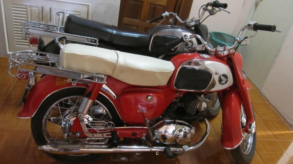 ชียกคอกหาแลกกะบะตอนเดียวครับ...สนใจแลกคันไหนหรือเหมารวมแลกยกคอกราคาสมน้ำสมเนื้อลองว่ามาเลยครับ....สนใจติดต่อ080-1696651... ลดกระหน่ำซัมเมอรืเซล ชี102งานตีเหล็กทั้งคันเครื่องดรีม100ตัวใหม่มีเล่มทะเบียน+ป้ายทะเบียนสภาพพร้อมใช้งานลดๆๆๆเหลือ22000ถุกไปเลยครับ