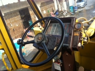 KOMATSU WA300-1/SN 35000&rlm; สภาพดี สนใจติดต่อคุณรัตนศักดิ์ โทร.081-7621704