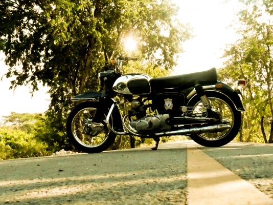 ขาย c92 สวยๆอะไหล่เดิมๆครบเต็มคัน สภาพแห้งๆ ราคาคุยกันก่อนคับ ขาย c92 สวยๆอะไหล่เดิมๆครบเต็มคัน สภาพแห้งๆ ราคาคุยกันก่อนคับ