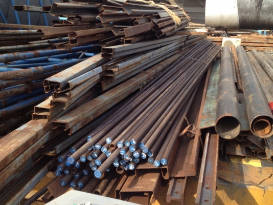 ขายท่อ 1" 1.5" 2" 2.5" 6" ยาว 6 เมตร หนา 3-8 มิล สภาพใหม่