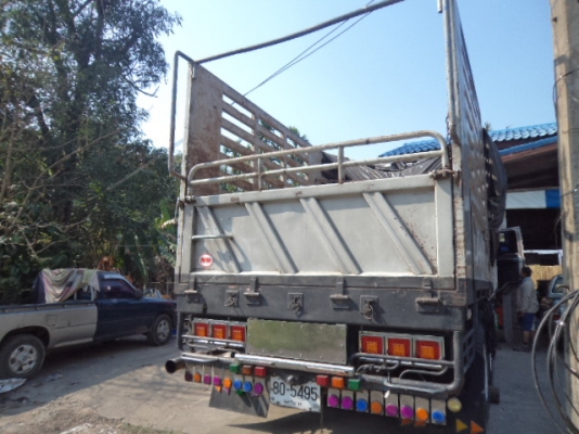 ขายรถอีซูซุเดก้า10ล้อเครื่อง195แรงม้า สภาพสวยๆพร้อมใช้งานคับ ขายรถอีซูซุเดก้า10ล้อเครื่อง195แรงม้า สภาพสวยๆพร้อมใช้งานคับ