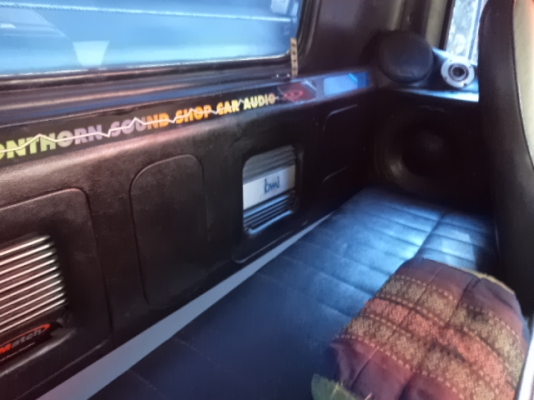 ขายรถอีซูซุเดก้า10ล้อเครื่อง195แรงม้า สภาพสวยๆพร้อมใช้งานคับ ขายรถอีซูซุเดก้า10ล้อเครื่อง195แรงม้า สภาพสวยๆพร้อมใช้งานคับ