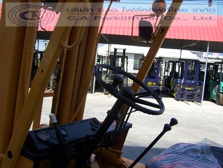 ขาย รถโฟล์คลิฟท์ KOMATSU รุ่น FD25-8คันที่ 2