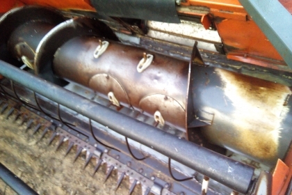 รถเกี่ยวข้าว คูโบต้า DC68G พร้อมลุยงาน(เล่มทะเบียนพร้อมโอน)