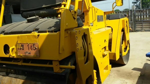 รถบด SAKAI SW60 รถบด SAKAI SW60