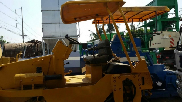 รถบด SAKAI SW60 รถบด SAKAI SW60