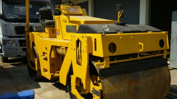 รถบด SAKAI SW60 รถบด SAKAI SW60