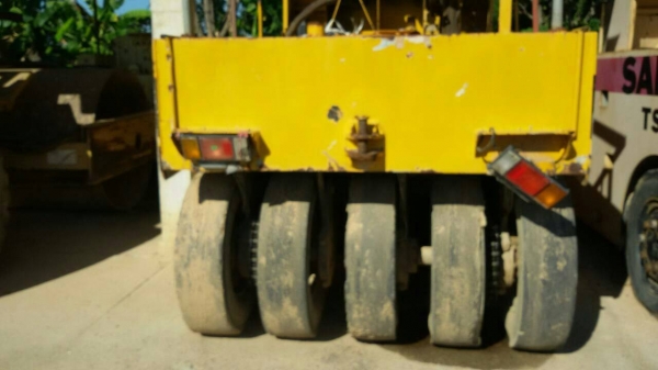 รถบด SAKAI TS150 9 ล้อยาง เอกสารเล่มทะเบียน