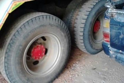 ขาย10 ล้อดั้ม 2 เพลา ร็อกกี้ใหญ่แท้