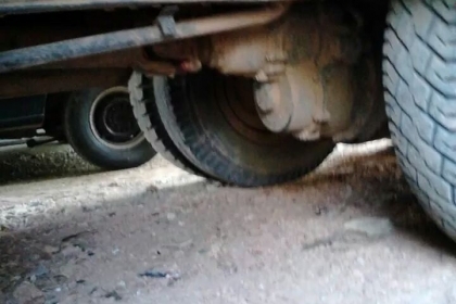 ขาย10 ล้อดั้ม 2 เพลา ร็อกกี้ใหญ่แท้