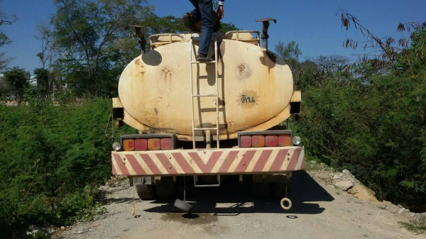 รถน้ำ 10ล้อ 2เพลา HINO KT725 เปลี่ยนหัว เครื่อง EH 700 สภาพพร้อมใช้