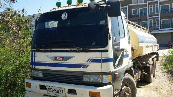 รถน้ำ 10ล้อ 2เพลา HINO KT725 เปลี่ยนหัว เครื่อง EH 700 สภาพพร้อมใช้