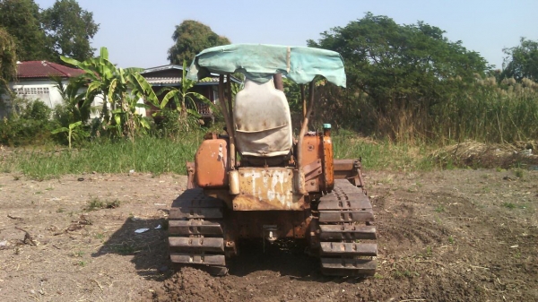 ขายแทรคเตอร์โคมัทสุ  D20-3  สภาพร้อมใช้งาน ราคา 90000